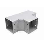 Tee horizontal para ducto metálico 4x4x90 Sylvania, pieza de metal gris en vista diagonal con aberturas cuadradas