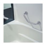 Barra de seguridad angular 40 cm Foset, instalada en la pared blanca sobre una bañera
