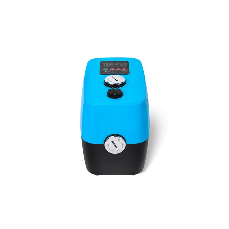Bomba presurizadora inteligente 1/4 HP 4 en 1 Rotoplas, vista frontal del equipo en colores azul y negro con panel de control