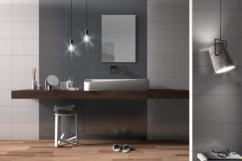 Azulejo Farbe 25 x 40 blanco baño Porcelanite, ambientación de baño con lavamanos blanco y paredes en gris y blanco