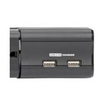 Regleta eléctrica negra 6 salidas + 2 USB con supresor Tripp Lite, acercamiento a los dos puertos USB y texto de carga