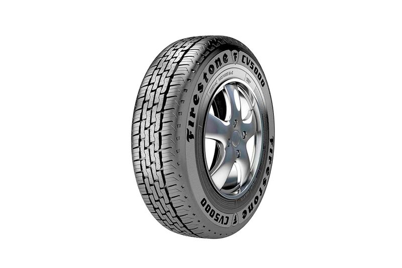 Llanta CV5000 rin 14 Firestone 195R14C 8PR, vista tres cuartos montada sobre rin metálico plateado