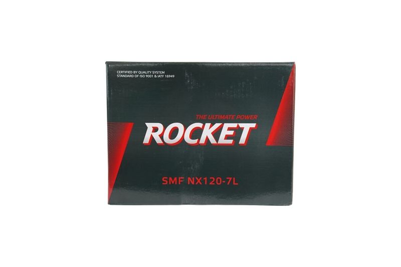 Batería NX120-7L SMF 90 amp 12 voltios 850 CCA Rocket, vista frontal de la caja negra con logotipo rojo y blanco