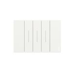 Soporte para placa 3 módulos color blanco Living Now Bticino, vista frontal del soporte blanco con ranuras verticales