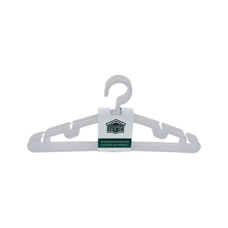 Juego de perchas para ropa 5 piezas blanco Wonder House, vista frontal del set con etiqueta blanca y verde