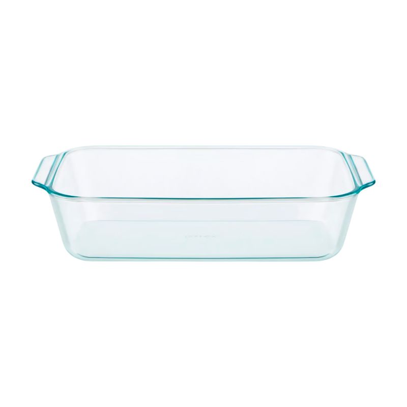 Bandeja de vidrio para hornear Pyrex de 7 x 11 pulgadas, vista frontal centrada del recipiente vacío