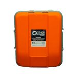 Basurero para reciclaje rectangular 50 l con tapa naranja Trash Crash, vista superior de la tapa con etiqueta del producto