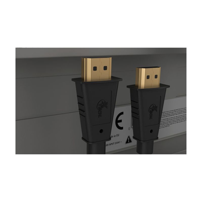 Cable con conector HDMI macho a HDMI macho Xtech de resolución hasta 3840x2160p y 7.62 m, primer plano de los conectores