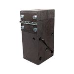 Molde de grafito GC 5/8-2/0A (M-548) Artmark, vista frontal del bloque gris oscuro con bisagra y tornillos metálicos