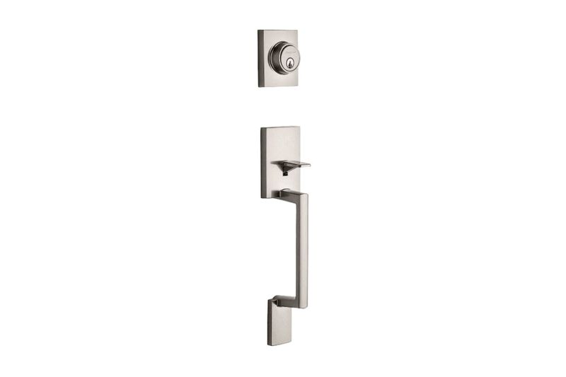 Cerradura pichel Branton llave/mariposa Kwikset satín níquel, vista frontal del juego de manija y cilindro cuadrado