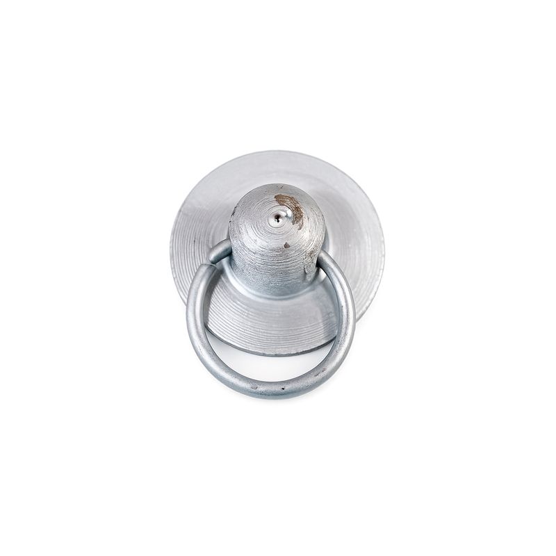 Tapón para lavandero Plycem Eureka, vista cenital del tapón metálico con anillo de agarre