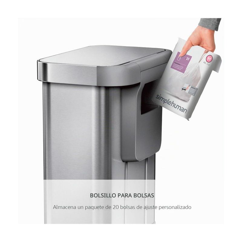 Basurero rectangular de 45 L acero inox Simplehuman, detalle del bolsillo lateral con paquete de bolsas almacenado