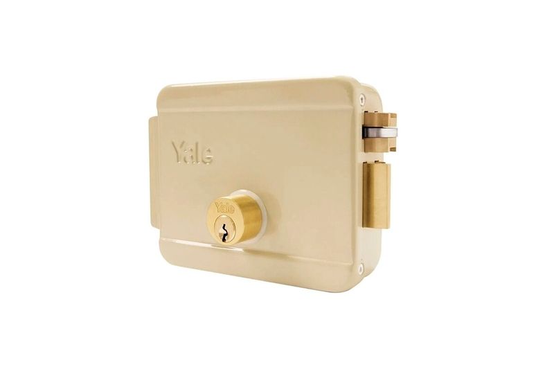 Kit cerradura parche eléctrica Yale transf-cable-botón izquierda, vista frontal del cuerpo en color beige y cilindro dorado