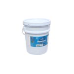 Impermeabilizante para techo Flexotec blanco mate Modelo en cubeta, vista frontal con etiqueta azul y asa metálica