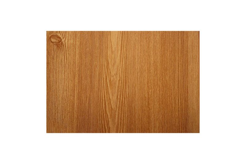 Tablilla laminada 5.90 x 0.20 m 6 mm castaño Canet, primer plano del acabado y veta de la madera