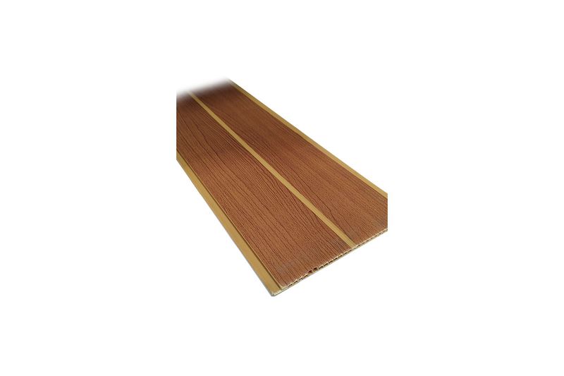 Tabloncillo plástica 5.90 x 0.20 m 6 mm cedro Canet, vista diagonal de la pieza con textura de madera y perfil hueco