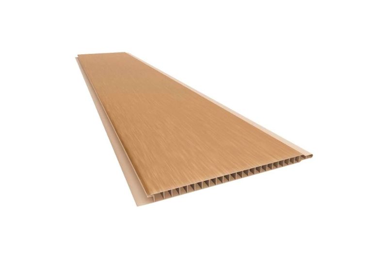 Moldura PVC laminada moka 5 cm x 2.70 mts Canet, vista en perspectiva del perfil con estructura alveolada interna