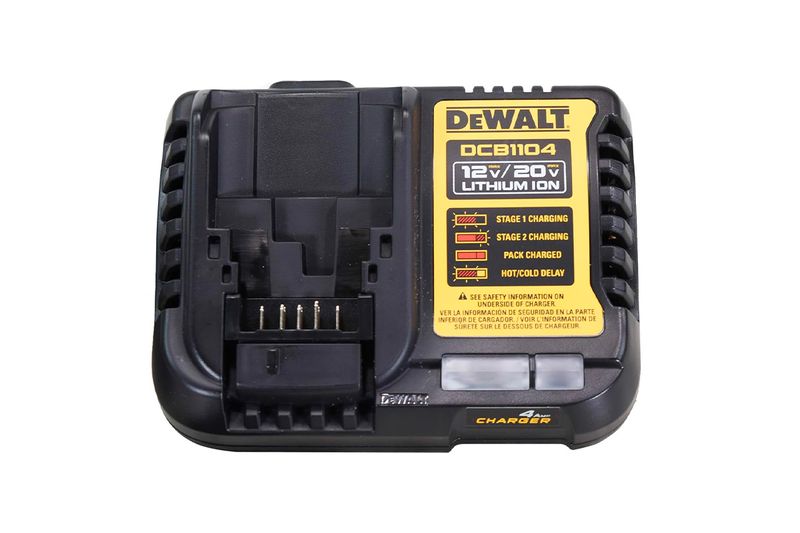 Cargador de batería 12 V/20 V 4 amp DeWALT, vista superior donde se aprecia la etiqueta amarilla con instrucciones