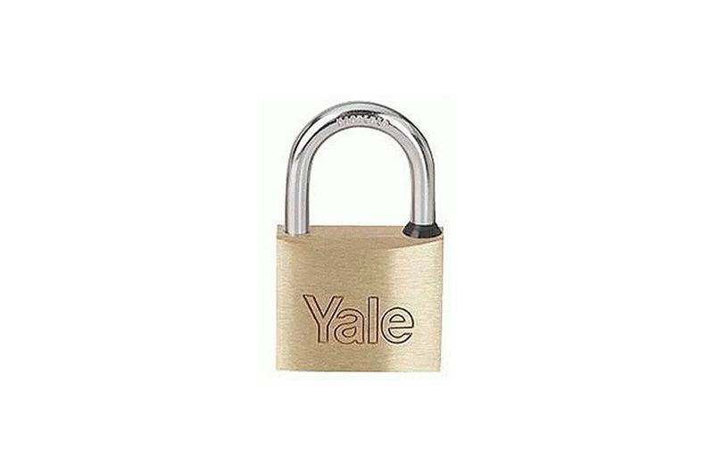 Candado bronce Yale de 60 mm, vista frontal del cuerpo metálico con arco de acero cerrado