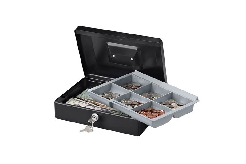 Caja de seguridad de llave Sentry Safe de 0.12 pies cúbicos, abierta con bandeja organizadora de monedas y billetes