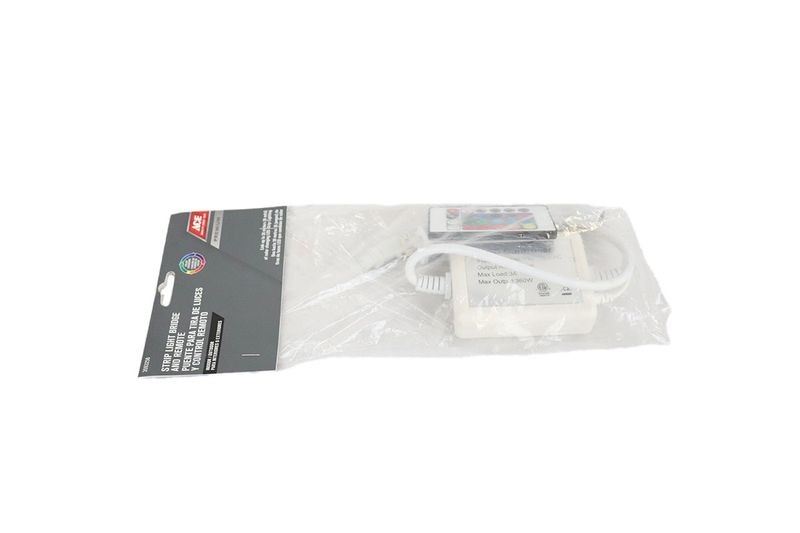 Puente rectificador para cinta LED y control remoto ACE, equipo y control remoto dentro de empaque plástico transparente