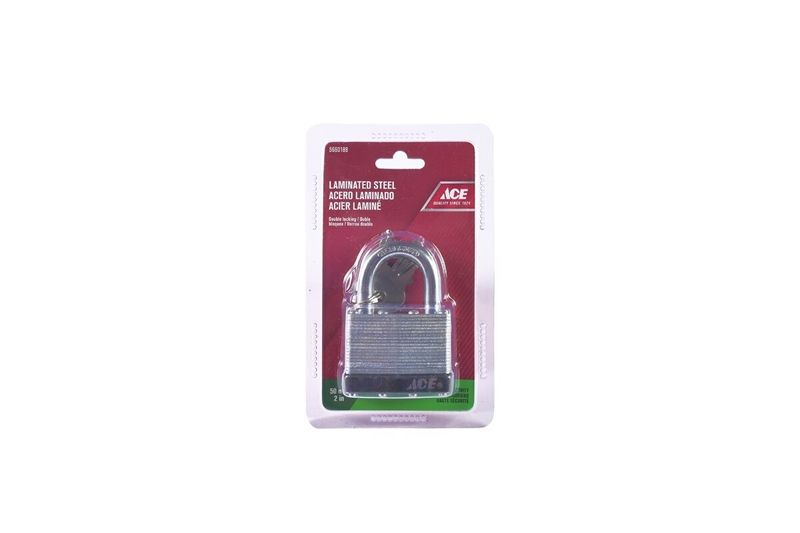 Candado laminado ACE de 52 mm negro alta seguridad, presentado en su empaque plástico con cartón rojo