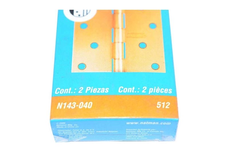 Bisagra cuadrada 2 piezas National Hardware 4"x4" satín dorado, empaque de cartón azul y amarillo con datos del producto