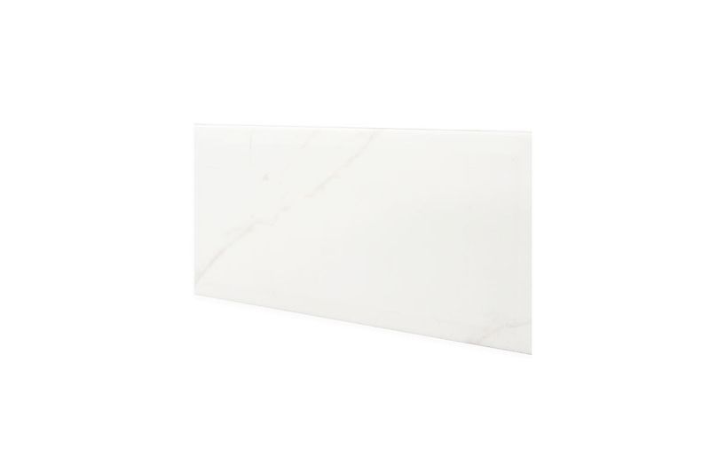 Azulejo 15x30 Tarento blanco mármol Estudio Cerámico, vista frontal de la pieza rectangular con vetas grises suaves