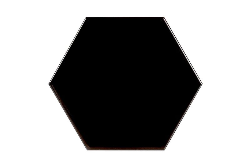 Azulejo 15 x 17 Opal hexagonal negro mate Estudio Cerámico, pieza individual vista frontal sobre fondo blanco