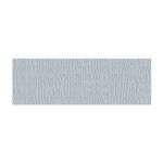 Azulejo 30x90 Sunrise lavanda brillante rectificado Keraben, primer plano de la textura en relieve con líneas verticales