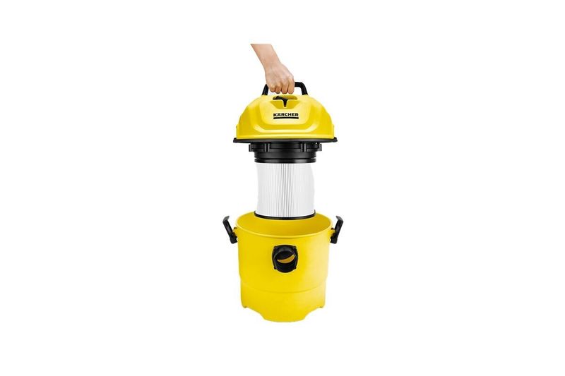 Aspiradora doméstica WD1 120 V Kärcher 3.17 gal 1200 W, vista frontal con la tapa levantada mostrando el filtro blanco