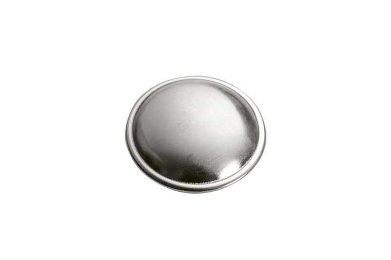Haladera Georgetown Laurey botón 1-1/4 pulgadas satín pewter, vista frontal del pomo circular metálico