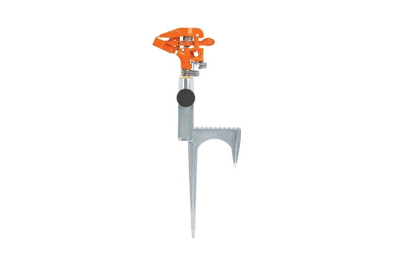 Aspersor impulso estaca Truper metal una vía 360 grados, vista lateral del equipo metálico con cabezal naranja