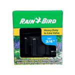 Válvula de control para aspersor Rain Bird de 3/4 pulgadas, vista frontal del producto dentro de su empaque verde