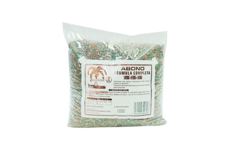 Fertilizante completo 15-15-15 5 lbs Sinsa, bolsa transparente con gránulos multicolores y etiqueta frontal blanca