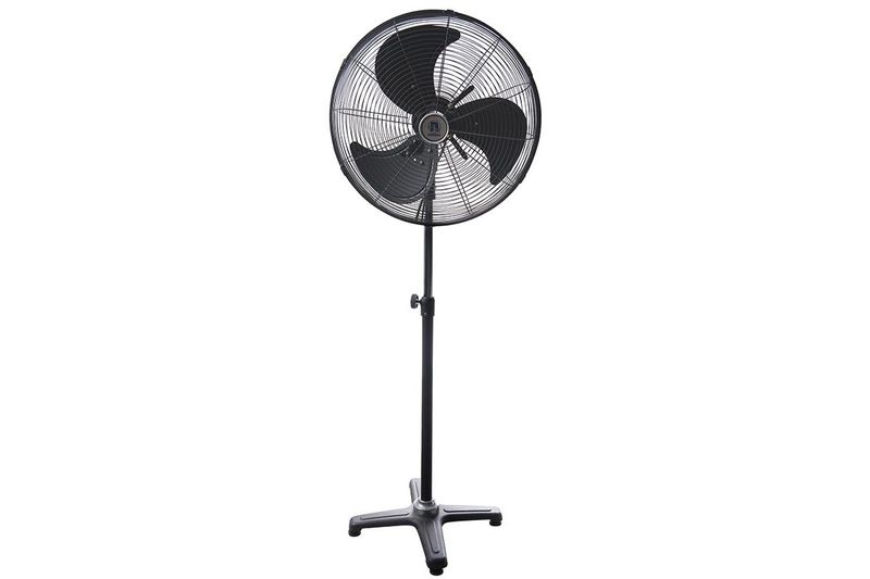 Abanico de pedestal industrial Nimbus de 26 pulgadas y 7200 CFM, vista frontal completa en color negro