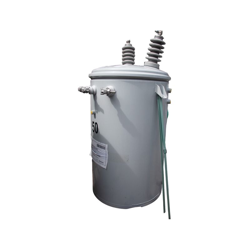 Transformador 50 kVA 7.6/13.2 kV-120/240 V Eaton, cuerpo cilíndrico gris con aisladores superiores y cintas verdes