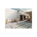 Porcelanato 60x120 Essenza Bianco Rect Mono Semipulido Pamesa, ambiente exterior con piso blanco y muebles de mimbre