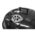 Barbacoa de carbón Kettle 22 pulgadas Grill Mark, primer plano de la tapa negra con ventilador y asa superior