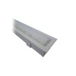 Luminaria LED UL517 2x 48 3400 lm 4000K con difusor Sylvania, vista lateral en ángulo mostrando el cuerpo blanco y el difusor
