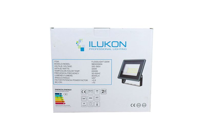 Reflector LED flood light slim 100W 8000lm 6500K negro Ilukon, empaque frontal con especificaciones técnicas y logo