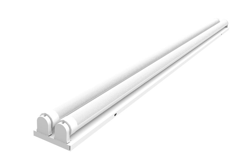 Luminaria para tubo LED S.Kit 48 pulgadas 2 tubos 18W perfil delgado Sylvania, vista diagonal del equipo blanco